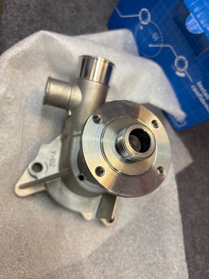Waterpomp VKPC 88605 SKF voor o.a. BMW | - Waterpomp