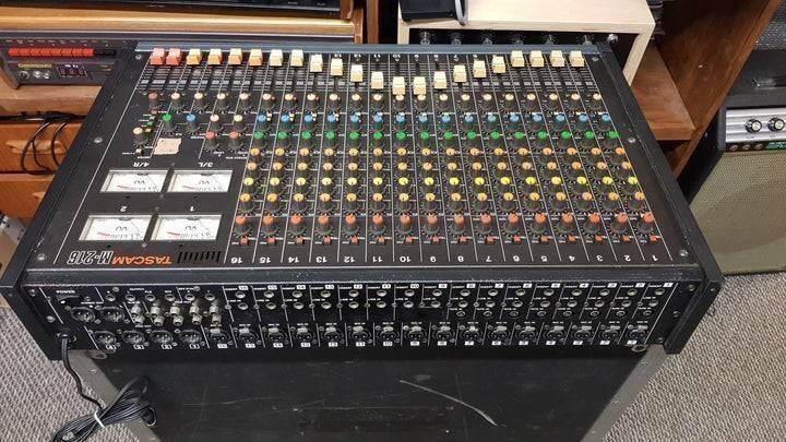 TASCAM M-216 Mixer | Köp på Tradera (732840001)