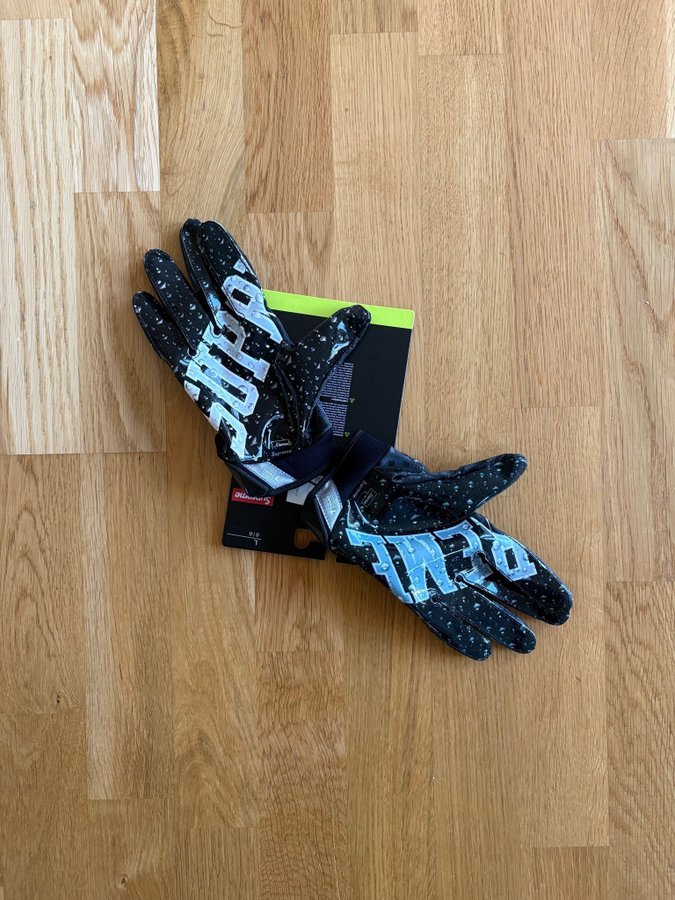 supreme nike vapor jet