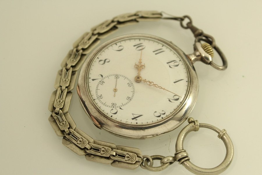 Se produkter som liknar IWC International Watch på Tradera