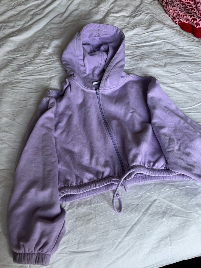 Weekday Lila Hoodie stl S och Byxor XS Kop pa Tradera 654213141