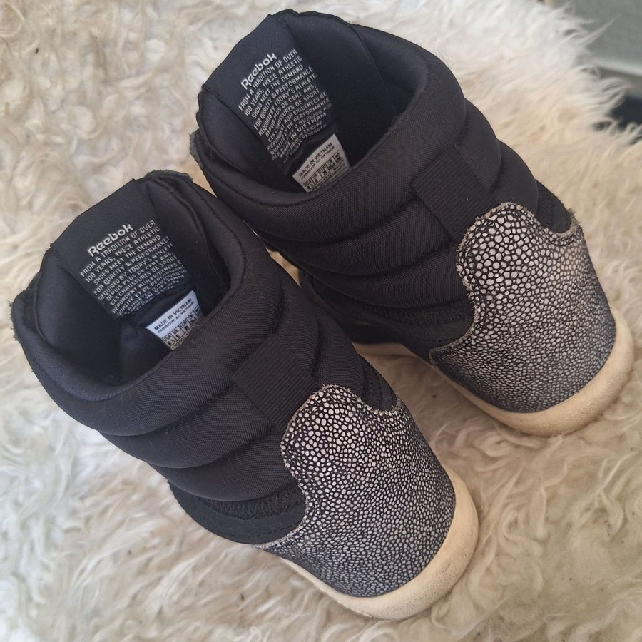 Se produkter som liknar Reebok F/s Hi Int Wedge på Tradera