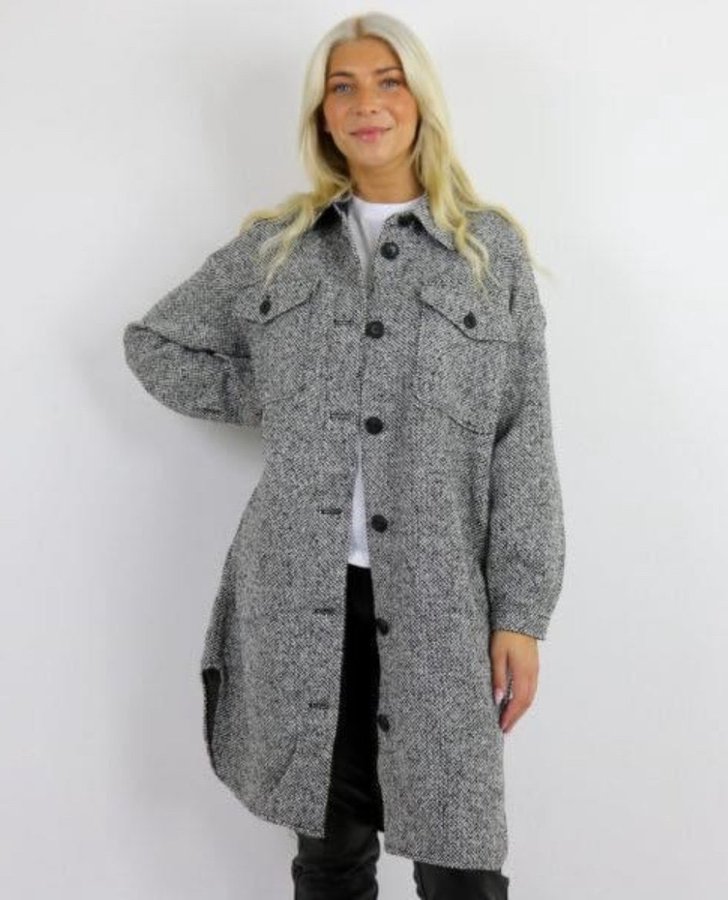 NY Vero Moda Shacket/Kappa Köp på Tradera (700008941) - Main Image