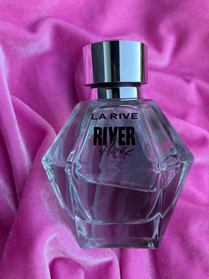 Se produkter som liknar La Rive River of Love Parfym på Tradera