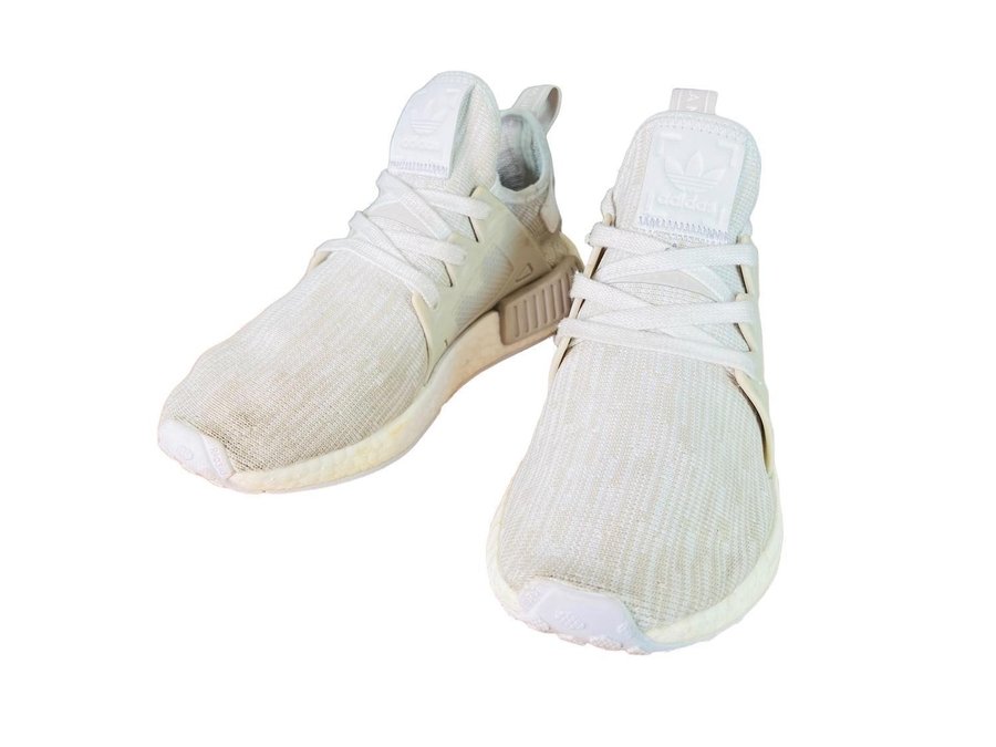 Adidas boost dam online