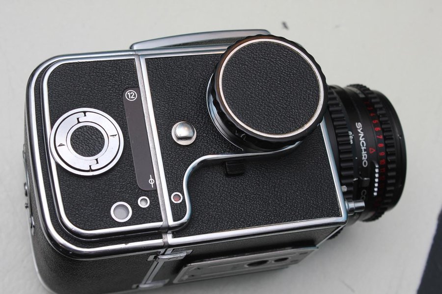 ★美品★ Hasselblad 500C＋Planar 1:2.8 80mm Hasselblad 500C with Zeiss Planar T* 80mm f/2.8 and Prism