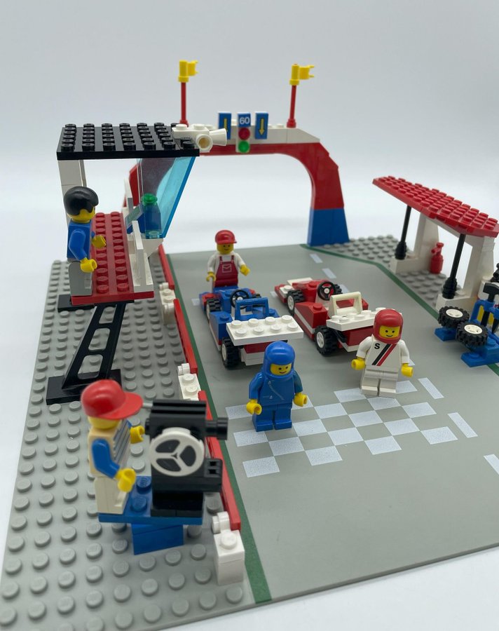 Se produkter som liknar LEGO Motor Speedway Set 6381 pa Tradera 649130333