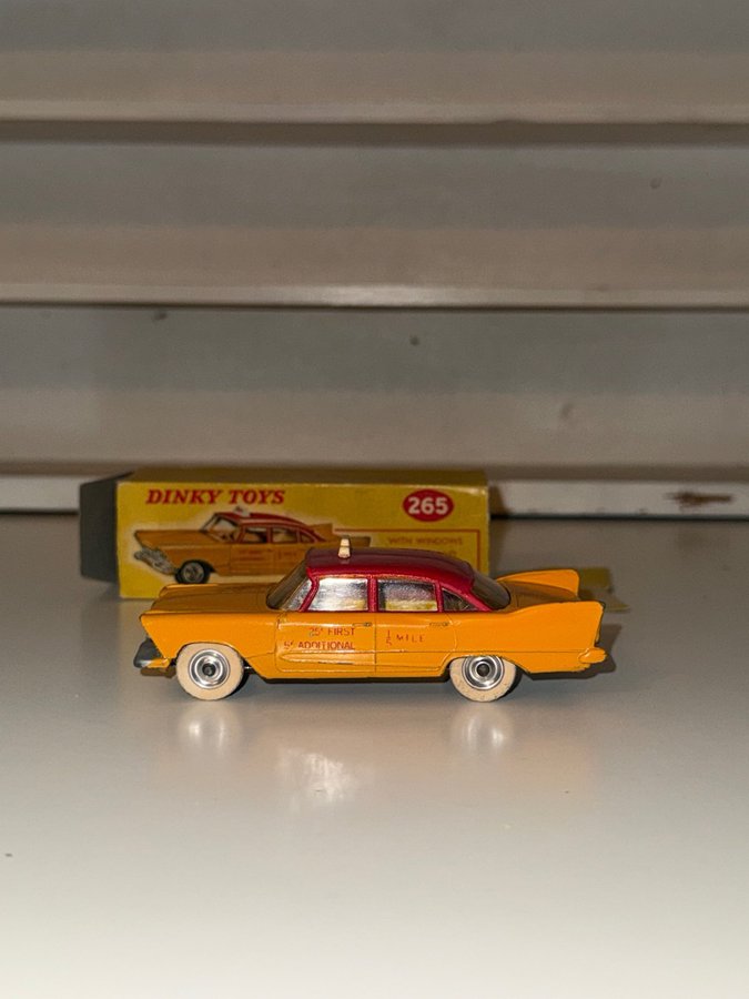 Dinky Toys Plymouth U.S.A. Taxi 26.. | Köp från SmockAB på Tradera