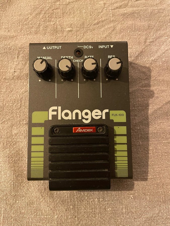 Amdek Flanger FLK-100 (Japansk 80's flanger) | Köp på Tradera