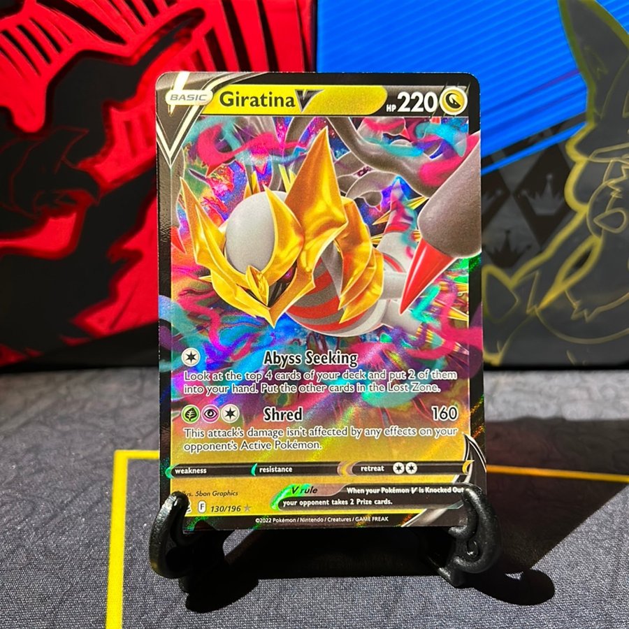 Pokemon - Giratina V 130/196 - Lost Origin Ultra Rare Card