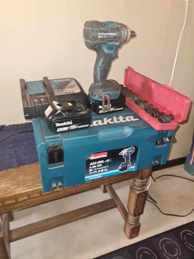 Makita DTW281 RMJ 18V Batteridriven mutterdragare