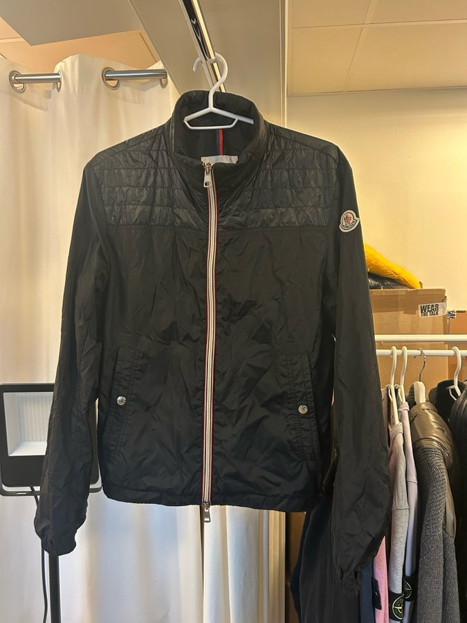 Moncler portneuf jacket deals