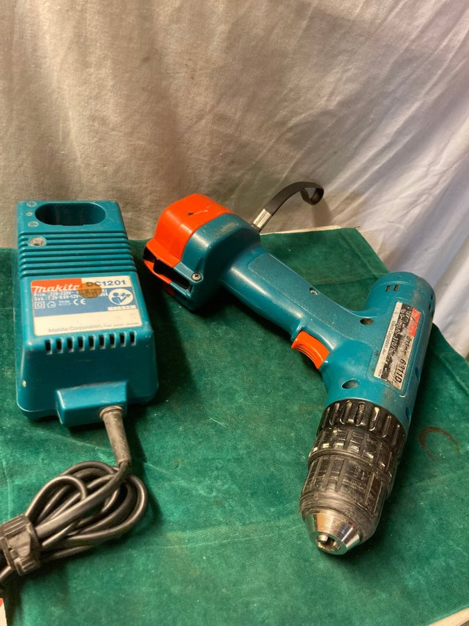 Makita 6311D 12V Slagskruvdragare med bra batteri