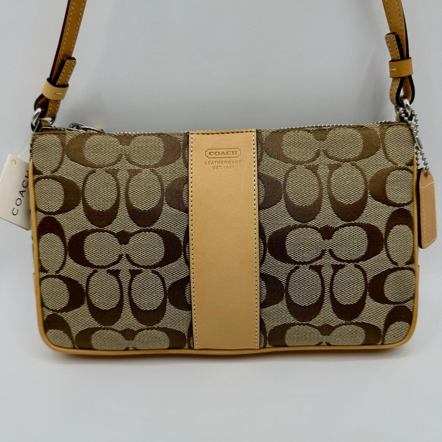 【美品】COACH Coach Axelväska / COACH Signature Demi Zip Shou.. | Köp på Tradera
