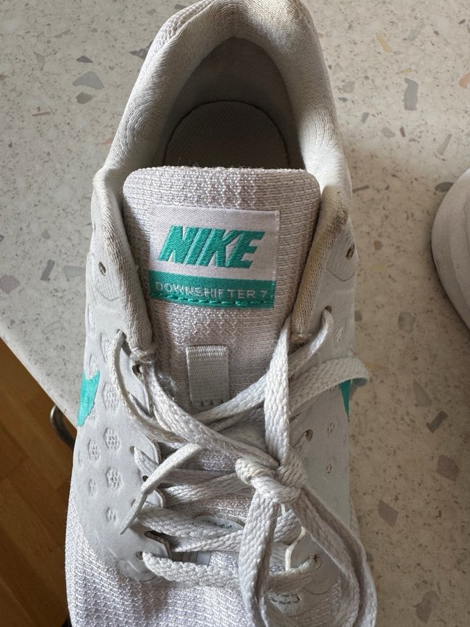 Nike Downshifter 7 Loparskor Gra Storlek 40 5 41 Kop pa Tradera 651877200