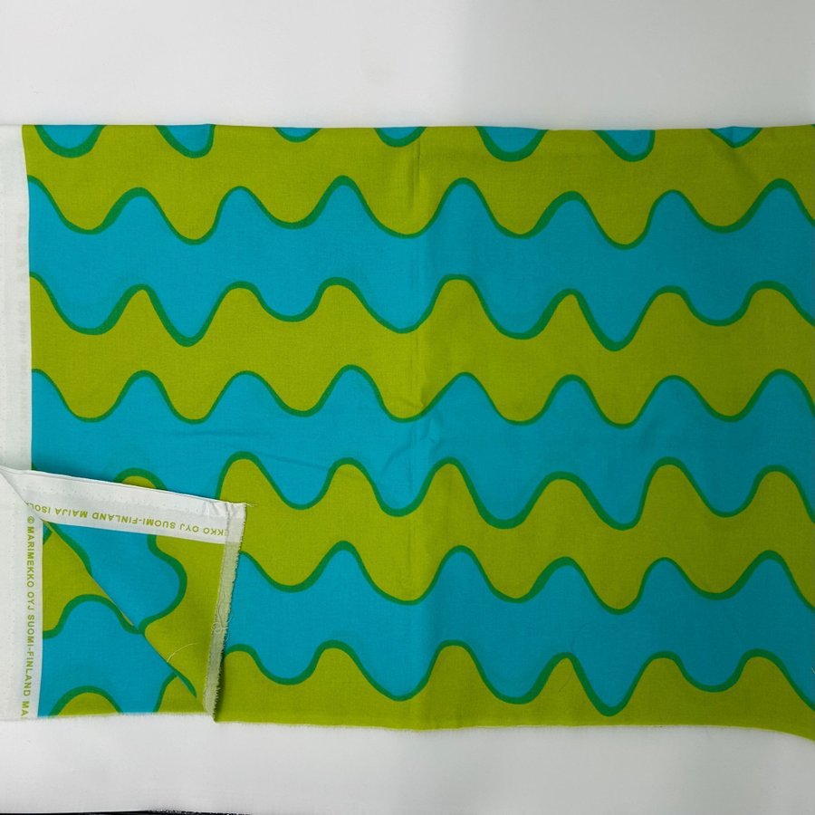 Se produkter som liknar MARIMEKKO, LARGE Maija Isola,.. på Tradera