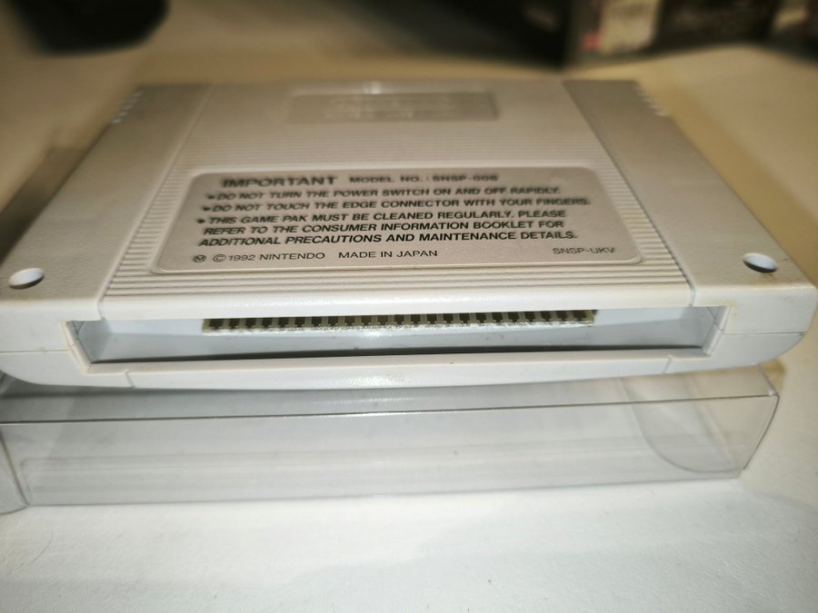 Se produkter som liknar Another World Super på Tradera