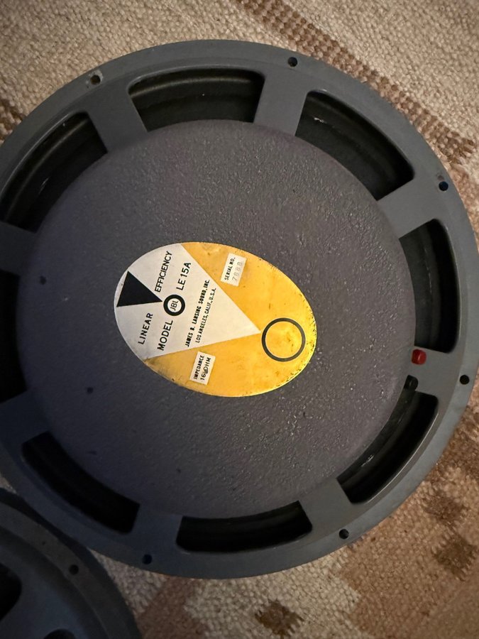 Se produkter som liknar JBL LE15A Högtalarelement JBL.. på Tradera