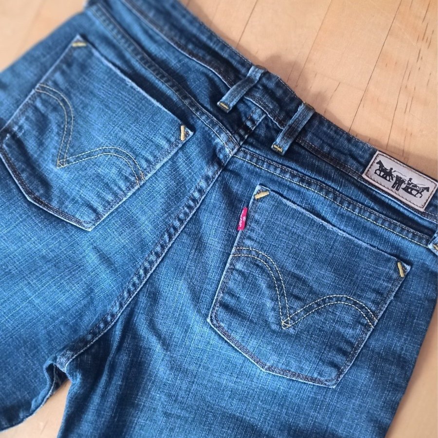 Levis 627 hotsell straight fit