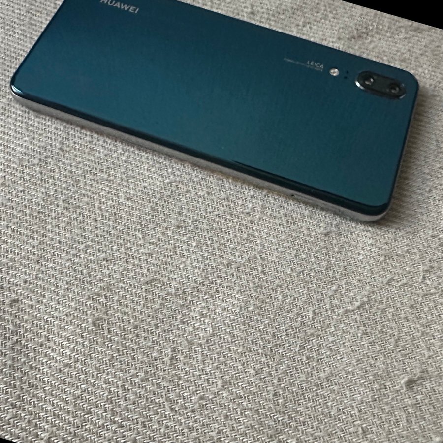 Huawei P20 EML-L29 128 Go Bleu – Smartphone Dual SIM 4 Go RAM – Bon état