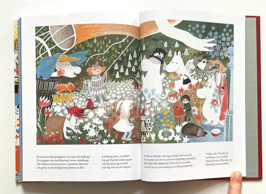洋書 Stora Mumin boken / Tove Jansson Se produkter som liknar Stora Muminboken av Tove Jans.. på