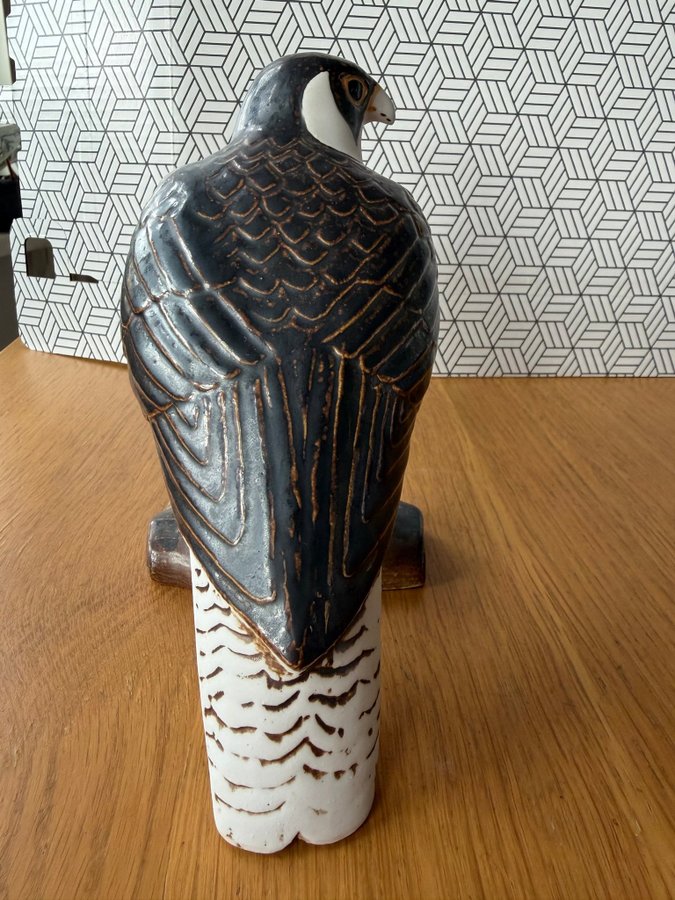 Lisa Larson - Pilgrimsfalk ur serien WWF | Köp på Tradera (717637134)