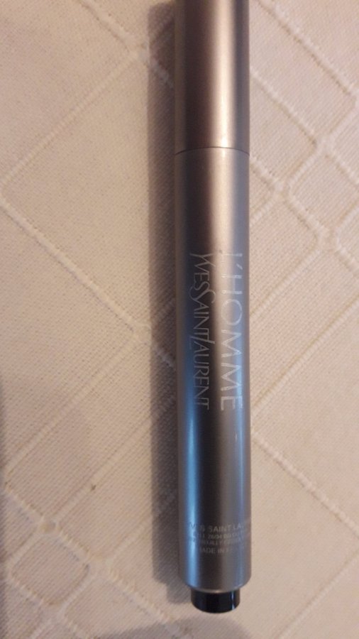 touche eclat for men
