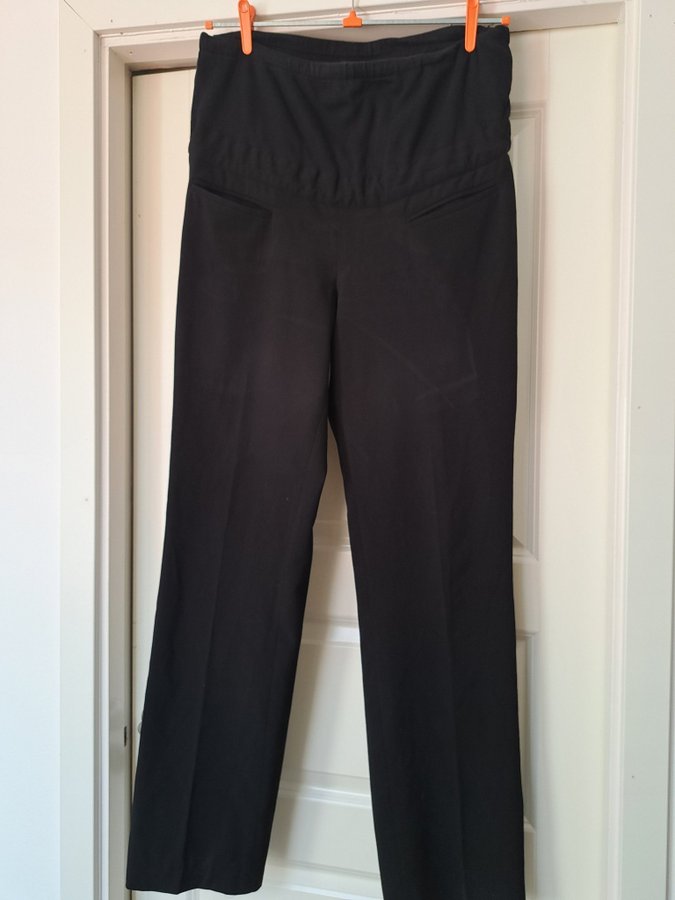 【中古】 Pregnant / Life Hard: I Try Proud svarta byxor, storlek L, gravida byxor | Köp på