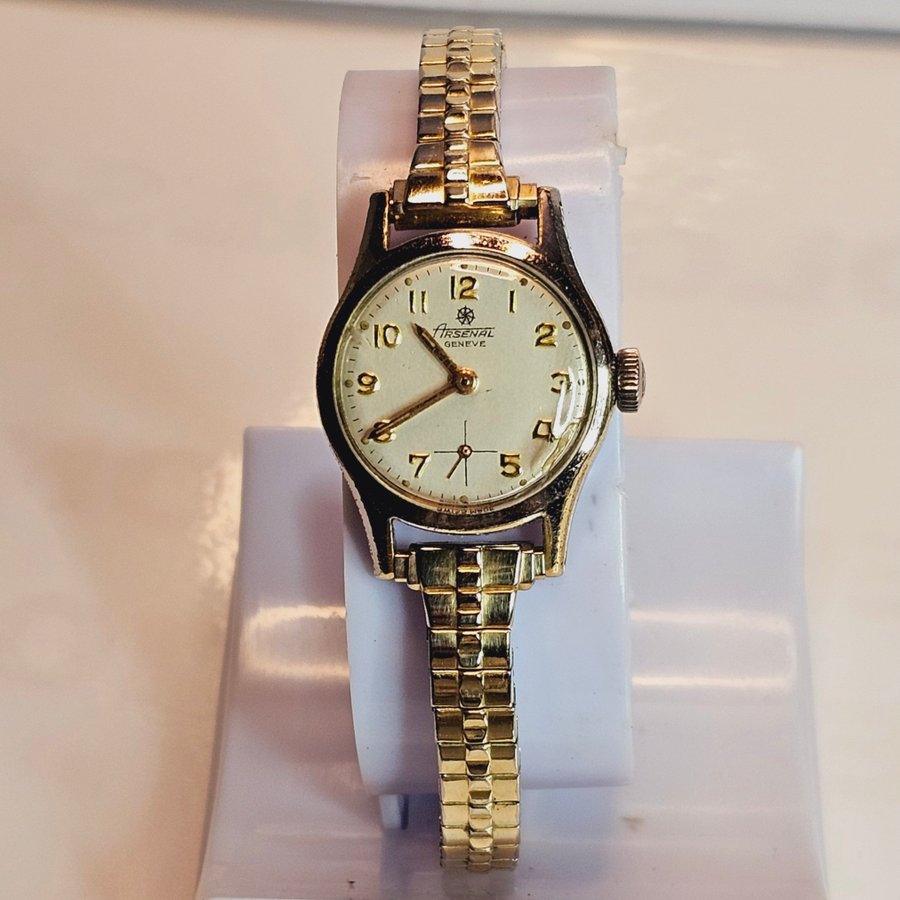 Arsenal geneve watch hotsell