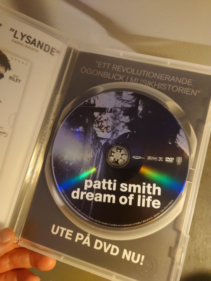Patti Smith Dream of Life DVD | Köp på Tradera (736273354)