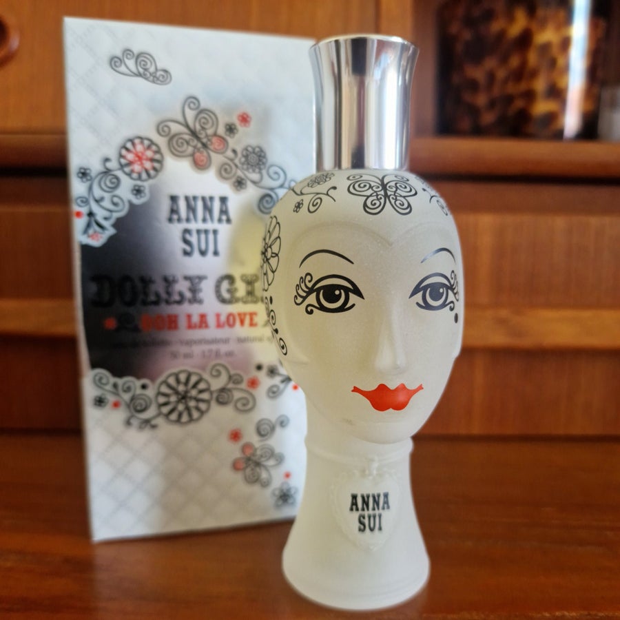Anna Sui - Dolly Girl Ooh La Love EdT 50 ml | Köp på Tradera