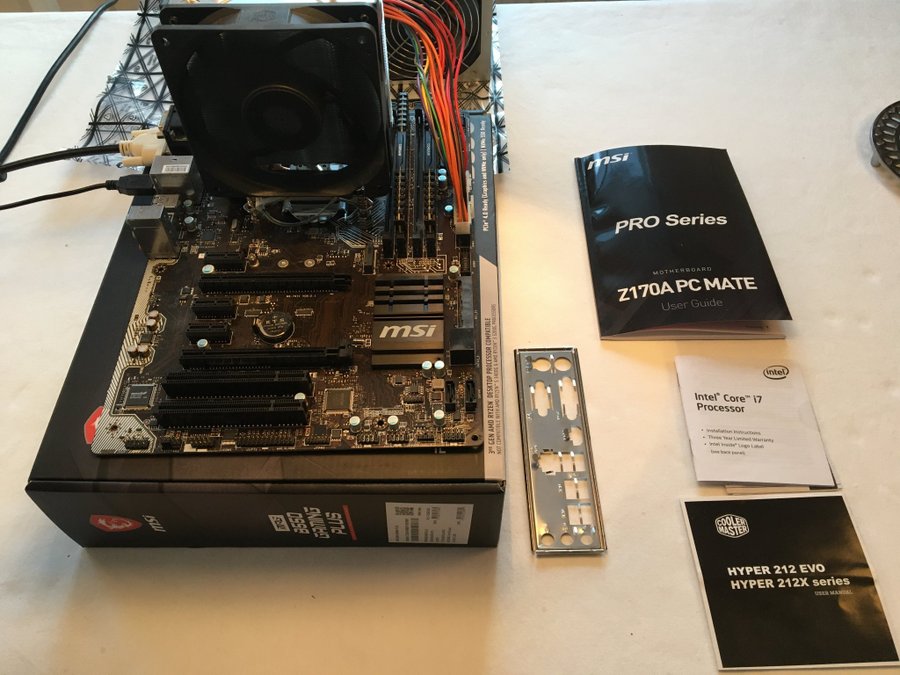 Moderkort Ram Cpu Och Cpu Kylare Kop Pa Tradera Moderkort Ram Cpu Och Cpu Kylare Kop Pa Tradera