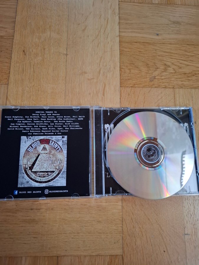 Blood Red Saints - Love Hate Conspiracies CD,FI.. | Köp på Tradera