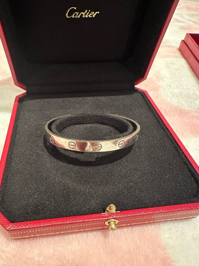 Love bracelet pris hotsell