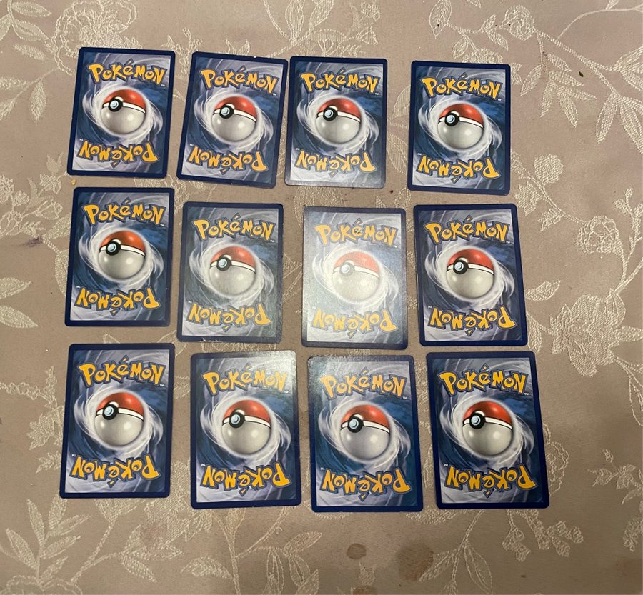 Fina Pokémon Kort med värde. mycket bra skick. Köp på Tradera (576732506)
