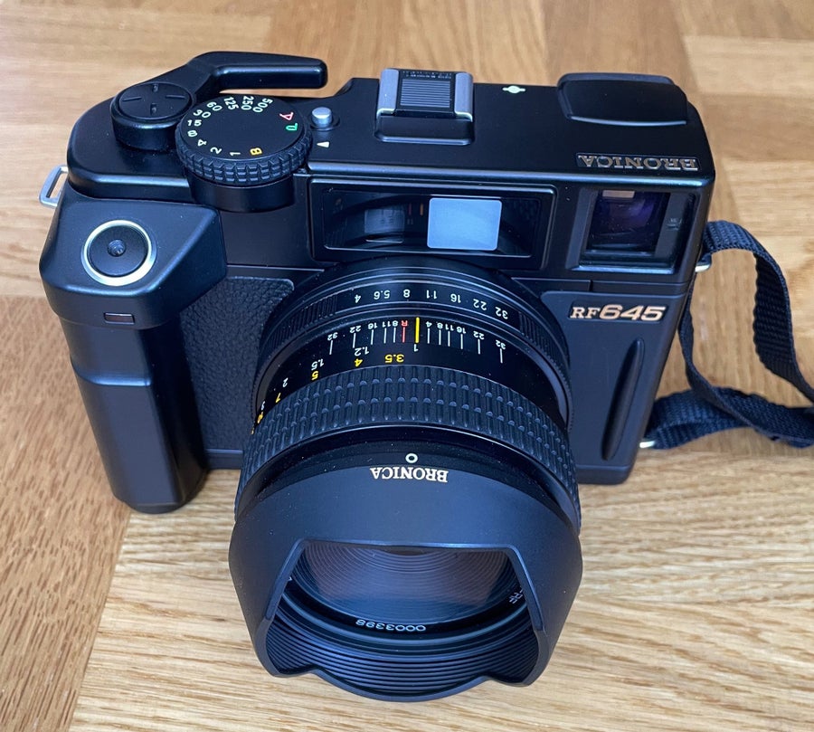 Bronica RF645 med Zenzanon-RF 65mm F4 objektiv | Köp på Tradera