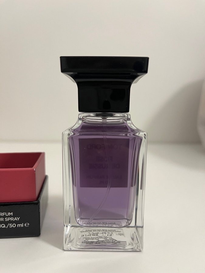 Tom Ford Rose de Russie 50ml edp helt ny | Köp på Tradera (719516864)