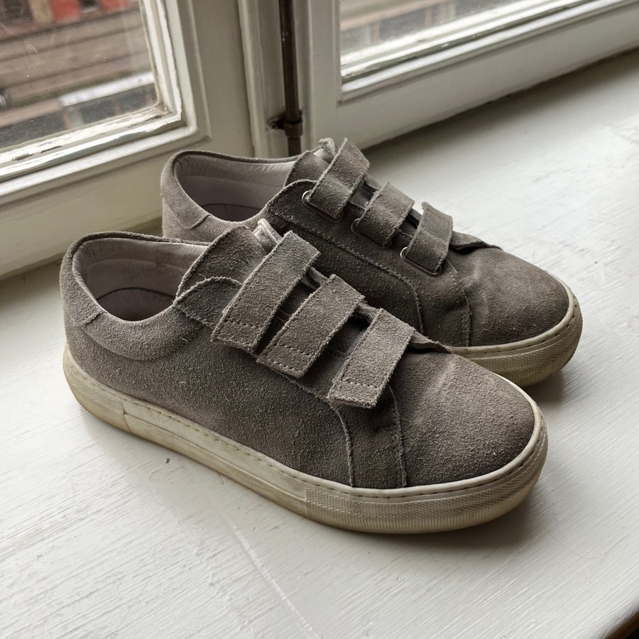 J lindeberg shop velcro sneakers