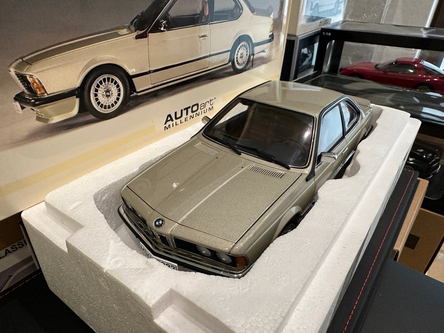 1/18 ディーラー特注 AUTOart BMW 635 CSi (E24)（1/18 AUTOart