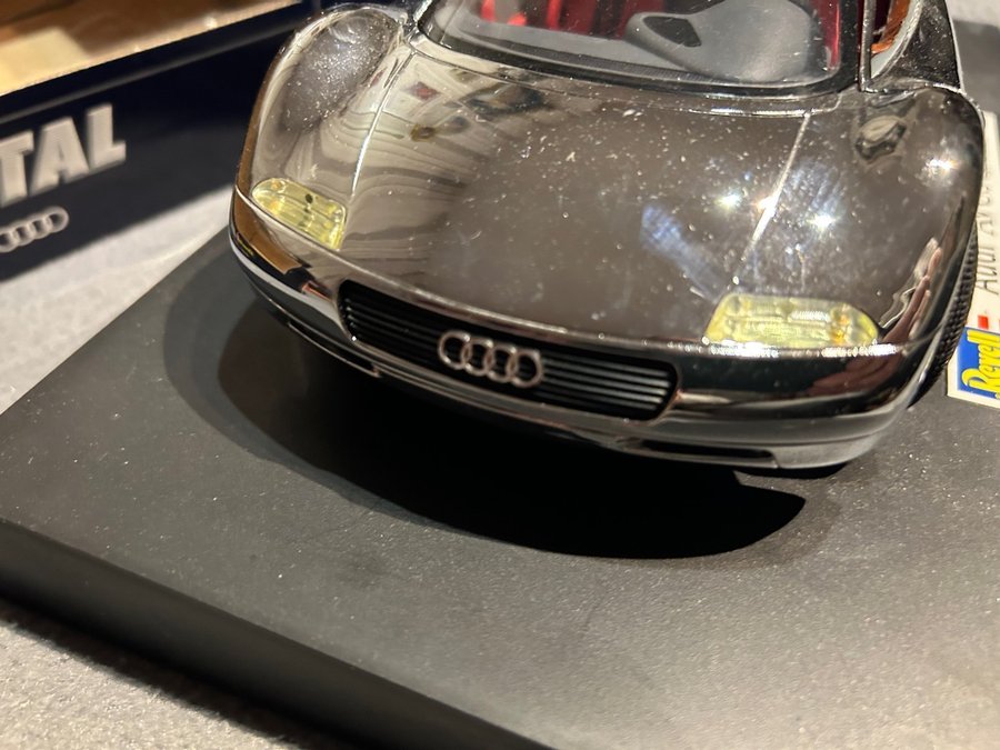 Revell Metal Audi AVUS quattro 1:18 | Köp på Tradera (715073927)
