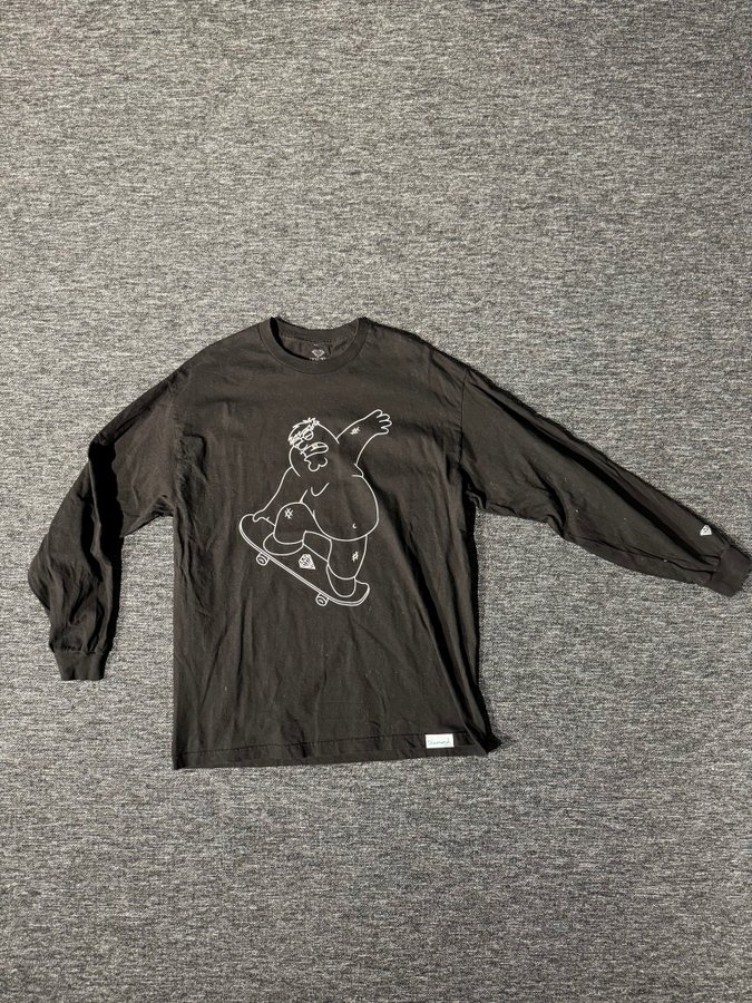 Se produkter som liknar Snygg Longsleeve fr n Diamond p Tradera