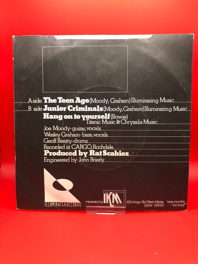 Victim - The Teen Ag.. | Köp från askers_charlottenberg på Tradera