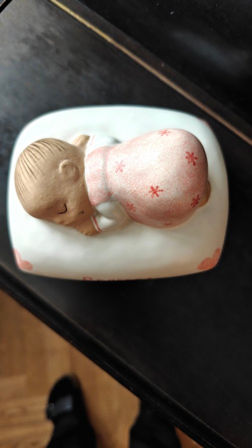 Se produkter som liknar LISA LARSON. Figurin, stengod.. på Tradera Se produkter som liknar LISA LARSON. Figurin, stengod.. på Tradera