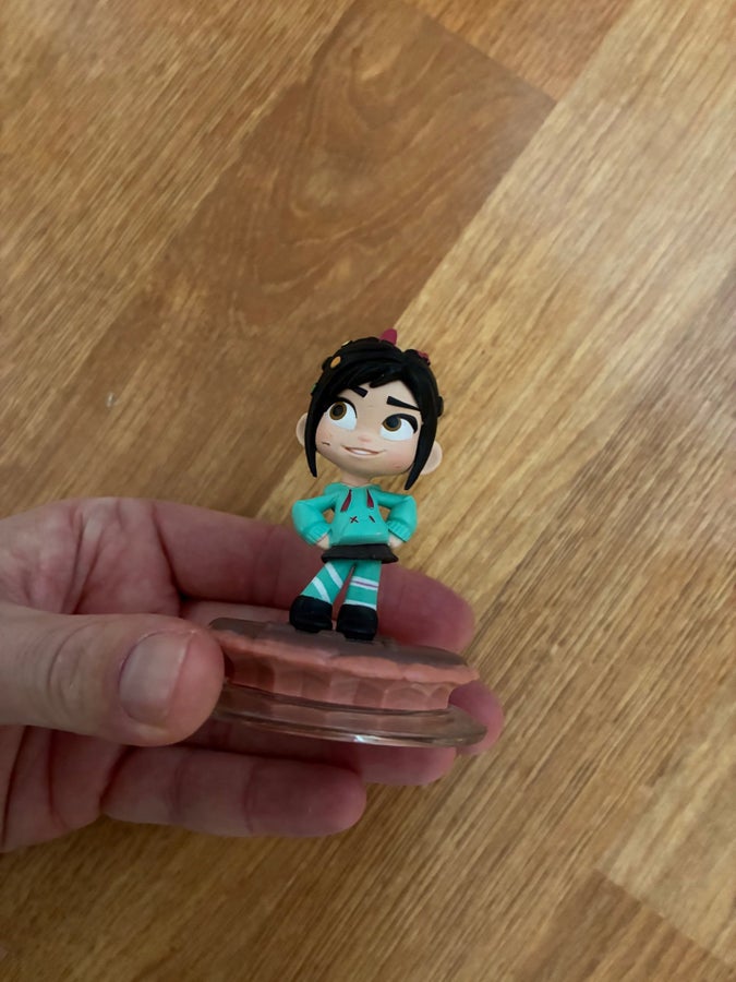 Se produkter som liknar Disney Infinity Figurer - Wre.. på Tradera ...