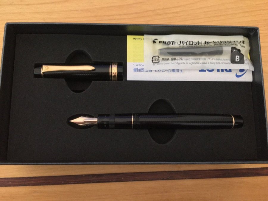 Reservoarpenna – Pilot Justus 95 – Äkta Guld Ni.. | Köp på Tradera ...