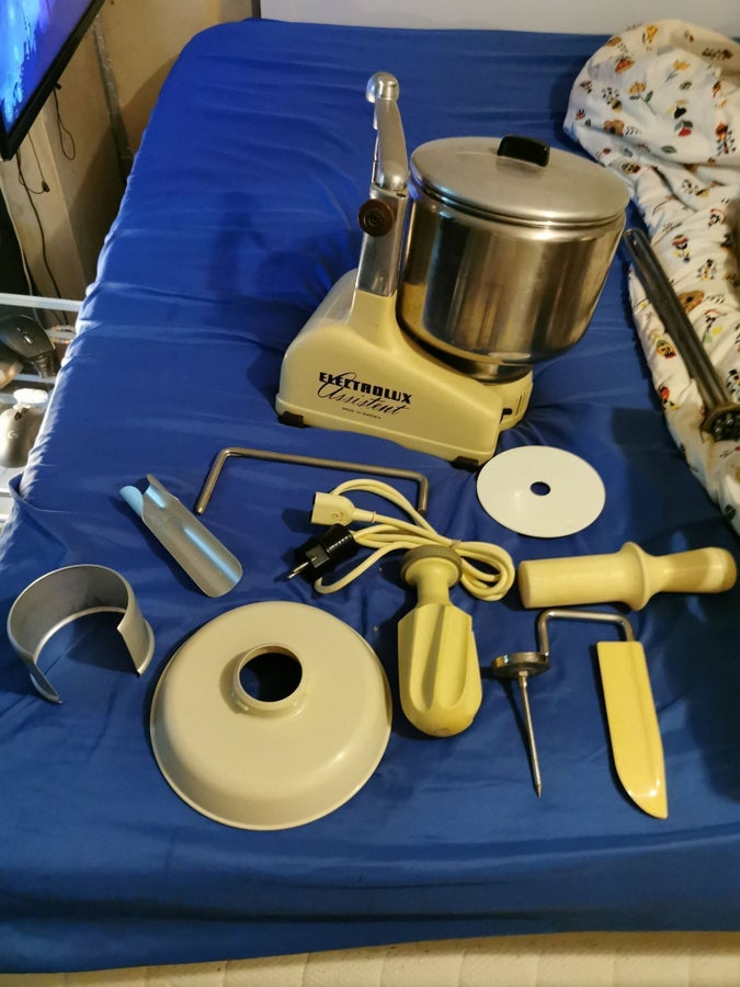 Electrolux Modell N4 - Hushållsassistent / Köksassistent med massor  tillbehör