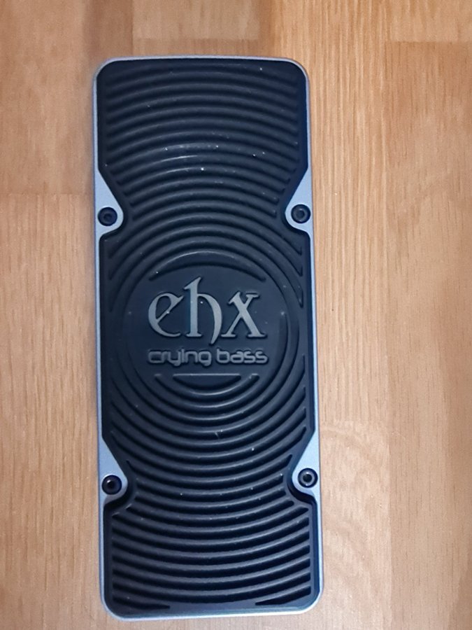 Electro-Harmonix Crying Bass Wah/Fuzz Pedal | Köp på Tradera