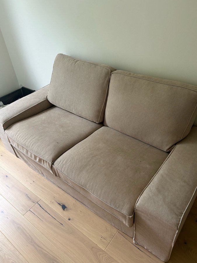 Kivik IKEA soffa med Tallmyra beige kladsel