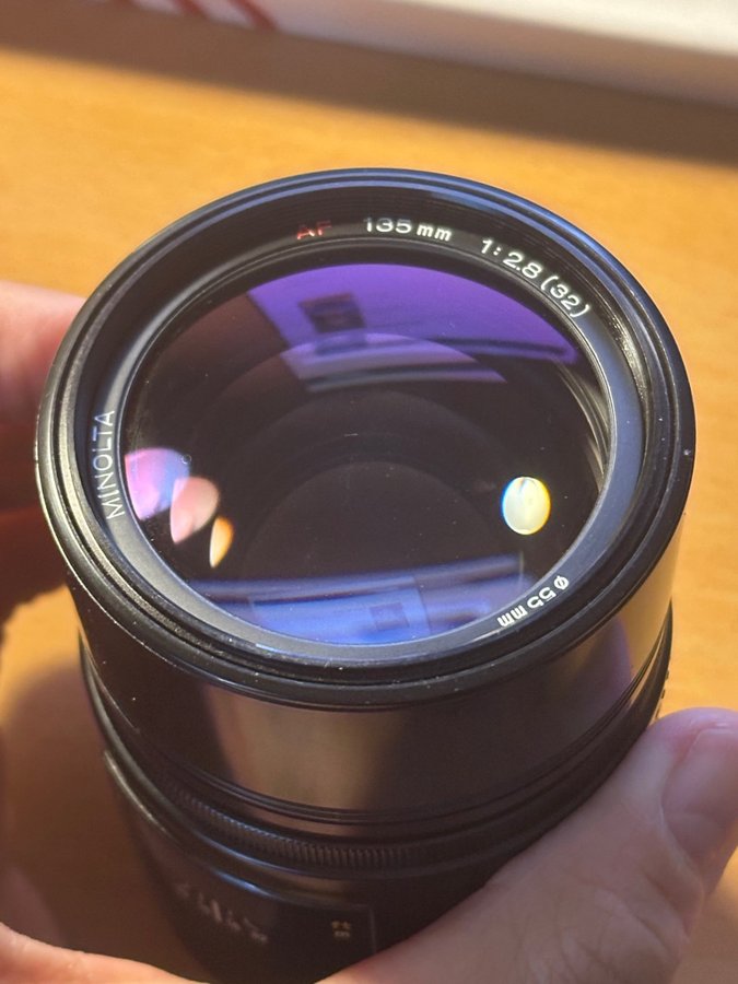 Minolta AF 135mm 1:2.8 (32) objektiv | Köp på Tradera