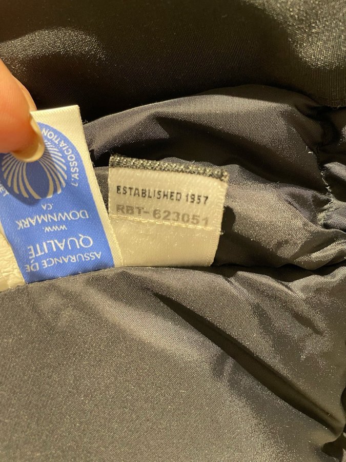 Canada Goose svart jacka, storlek M/M | Köp på Tradera (658477250)